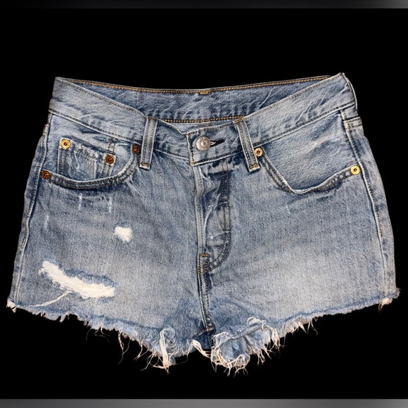 LEVI’S ORIGINAL FIT HIGH RISE WOMEN’S SHORTS - Picture 1 of 5
